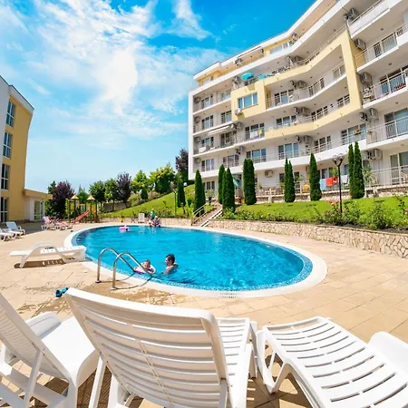 империал форт клуб *