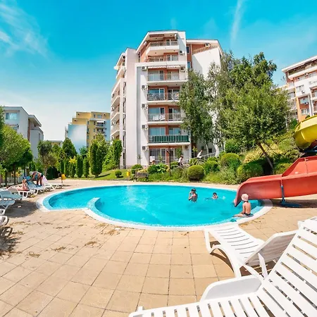 Imperial Fort Club *